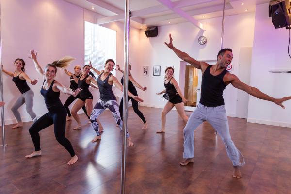 Workshop Paaldansen Vrijgezellenfeest in Tilburg